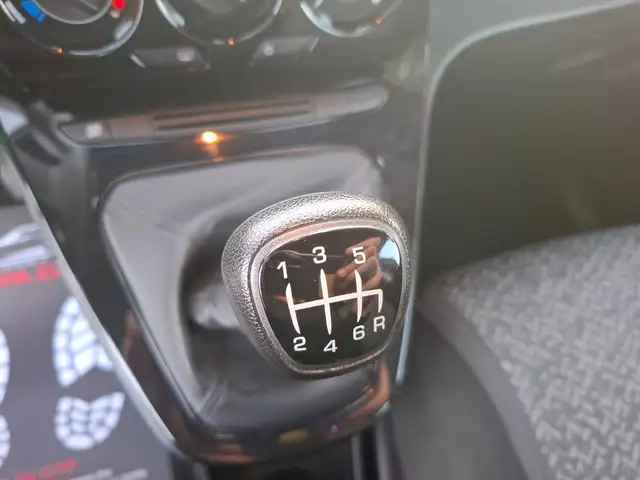 Lancia Ypsilon view 15