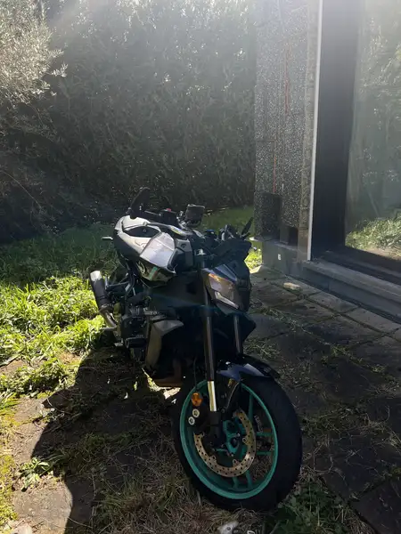 Yamaha MT-09 - foto 2