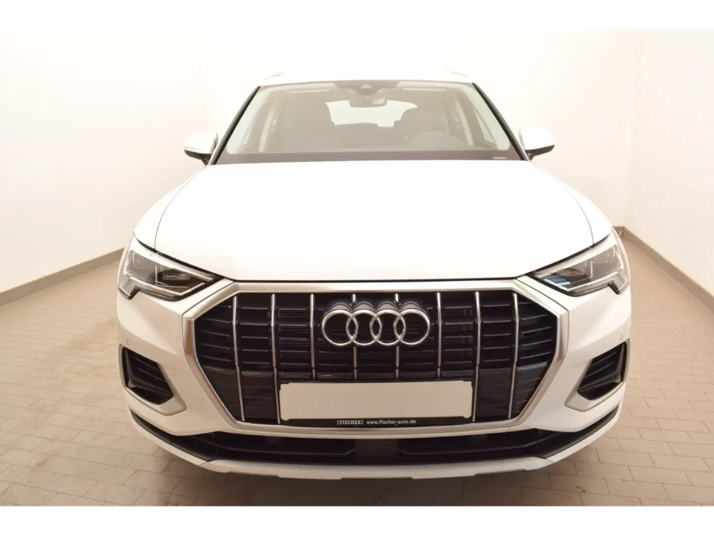 Audi Q3 35TFSI S tronic Advanced LED Navi Vorber. AHK Weiß - 2