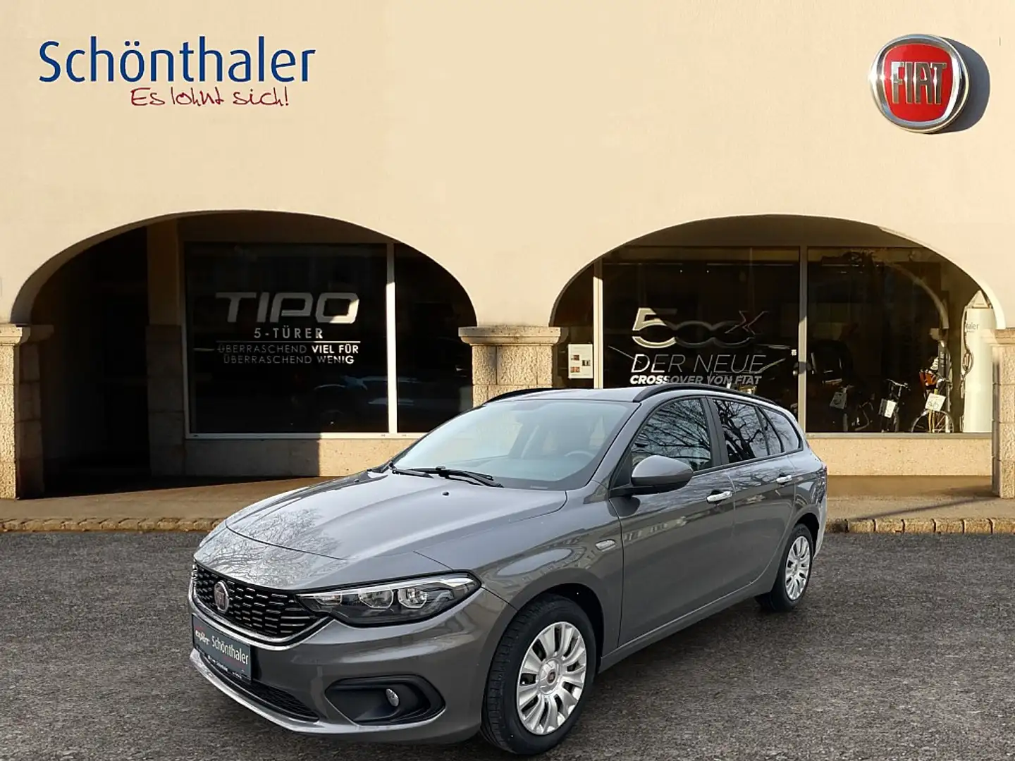 Fiat Tipo 1,6 MultiJet II 120 Lounge DDCT Grau - 1