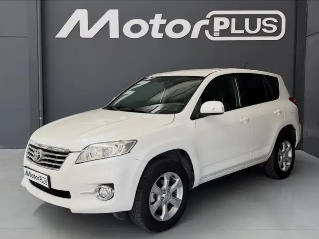 Toyota RAV 4 2.2D-4D Advance 4x2