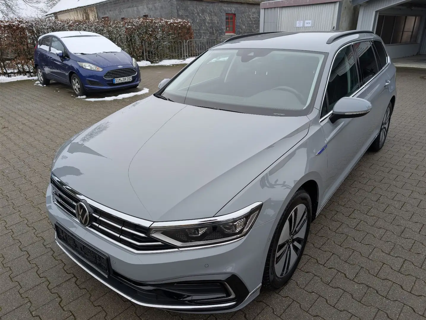 Volkswagen Passat Variant GTE 1.4 TSI DSG Plug in Hybrid Gris - 1