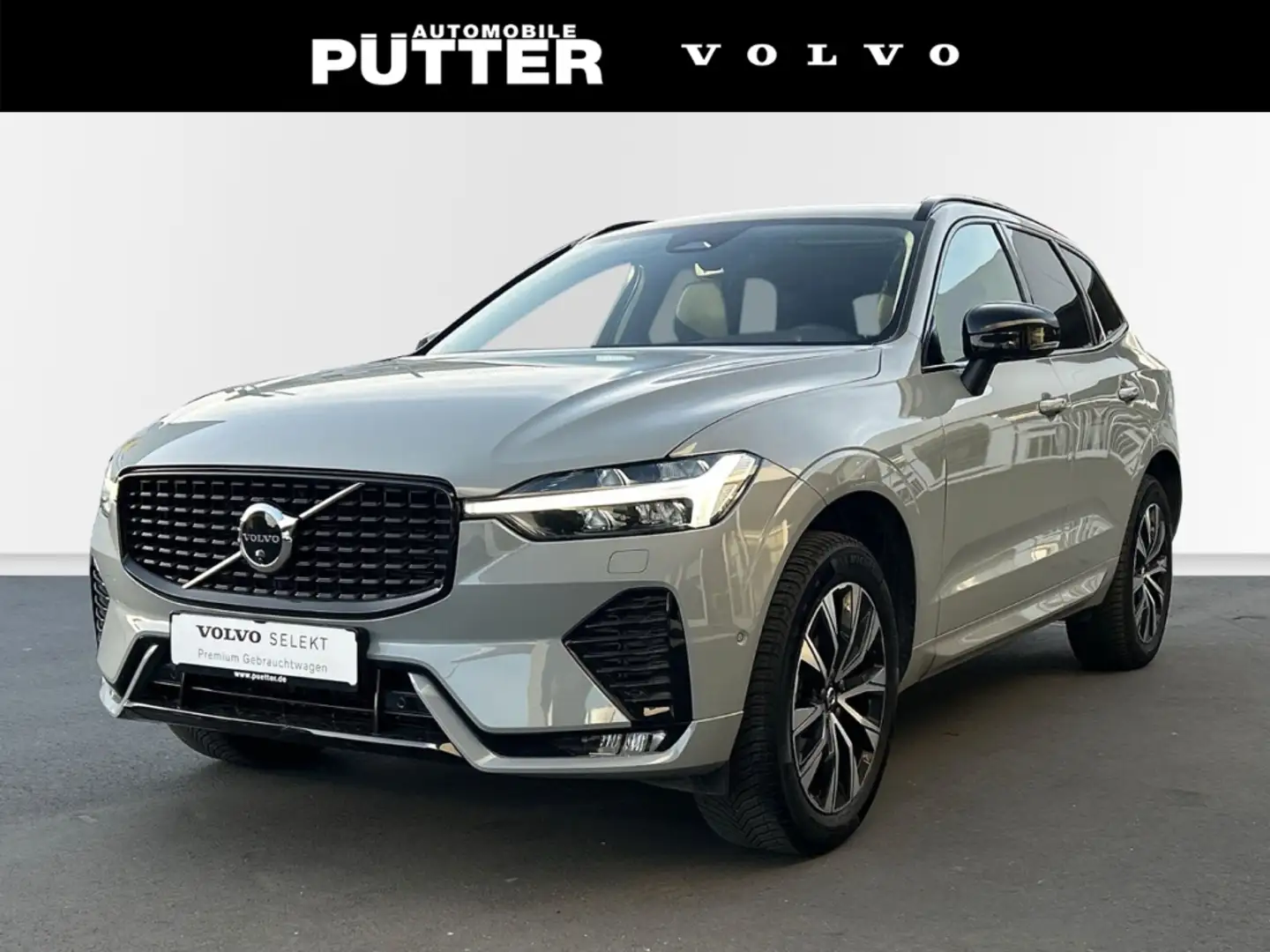Volvo XC60 B5 Benzin AWD Plus Dark 19'' Allwetter AHK ACC 360 Grau - 1