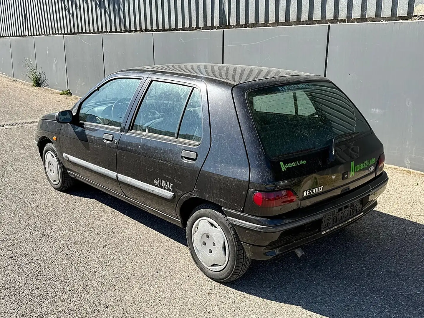 Renault Clio 1,2 | KEIN PICKERL | VOLL FAHRBEREIT  | Schwarz - 2