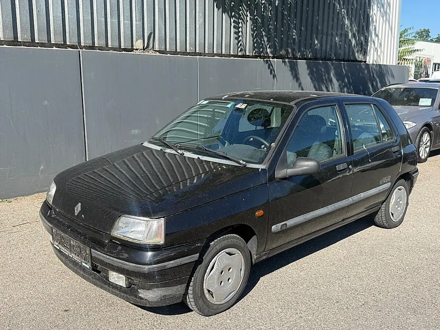 Renault Clio 1,2 | KEIN PICKERL | VOLL FAHRBEREIT  | Schwarz - 1