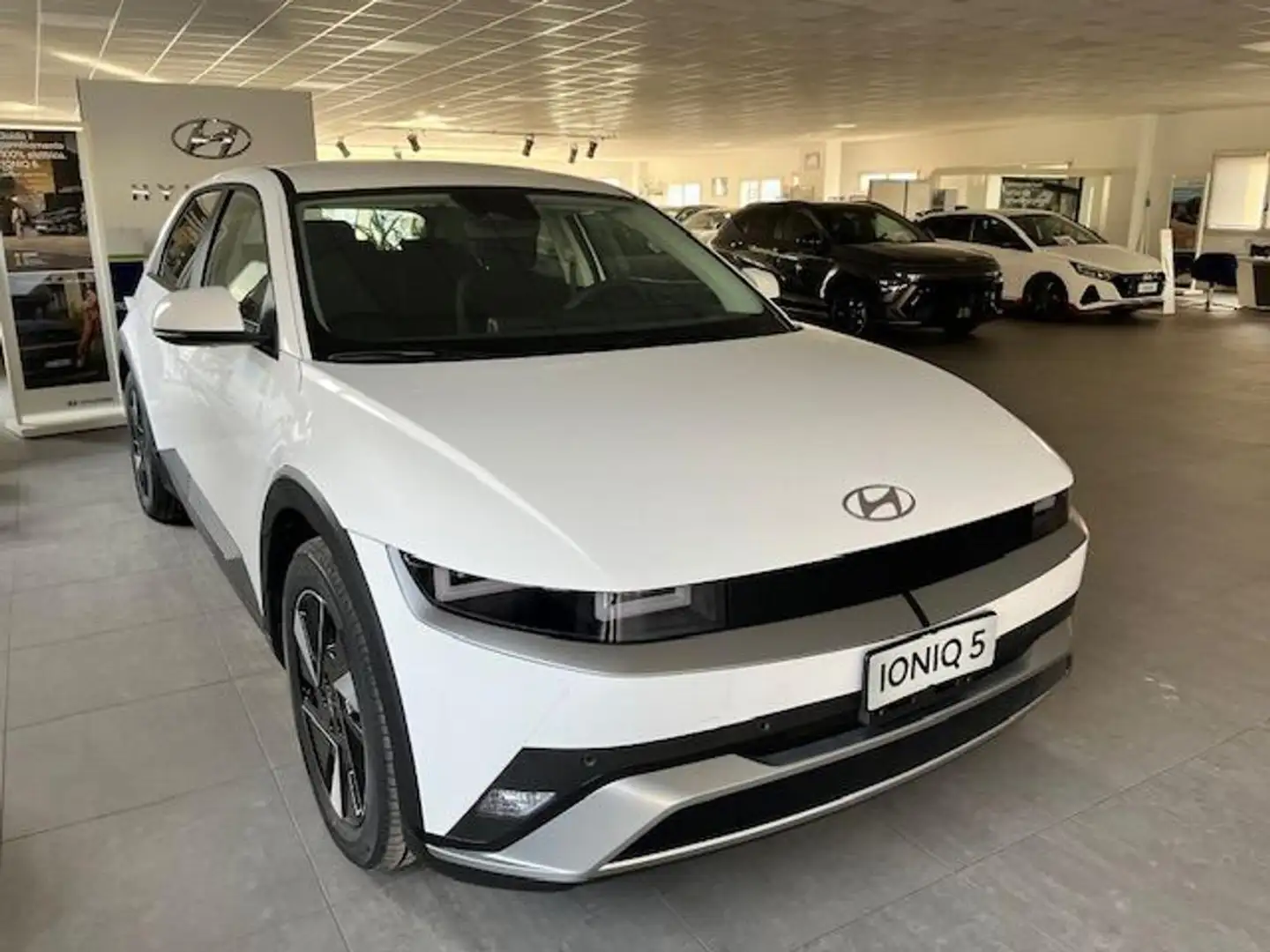 Hyundai IONIQ 5 63 kWh Exclusive NUOVA SUPER PROMO Bianco - 1