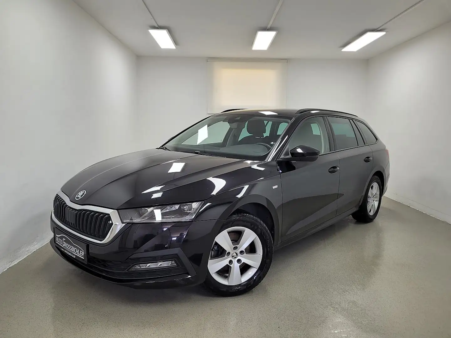 Skoda Octavia Combi 2,0 TDI 4x4 Tour DSG,ACC, Matrix-LED, vir... Schwarz - 2