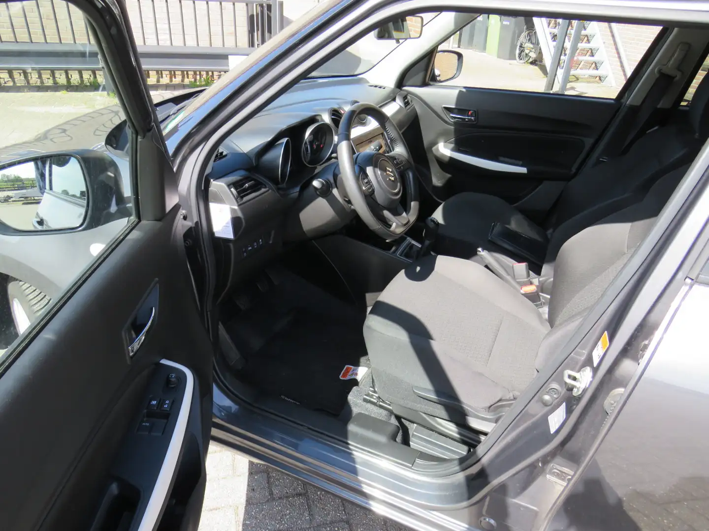 Suzuki Swift 1.2 Select Smart Hybrid * Rijklaarprijs incl. gara Gris - 2