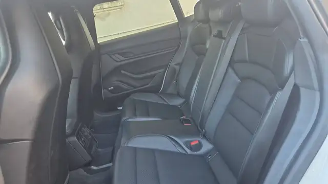 Porsche Taycan view 9