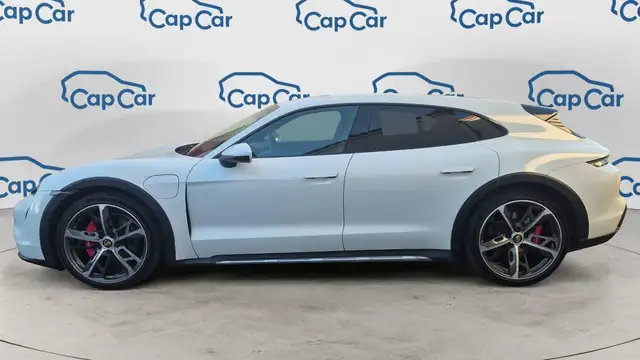 Porsche Taycan view 2