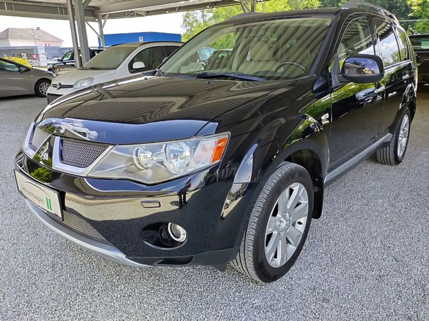 Mitsubishi Outlander Outlander 2.0 DI-D Invite 4WD ! Leder, Xenon! Noir - 1