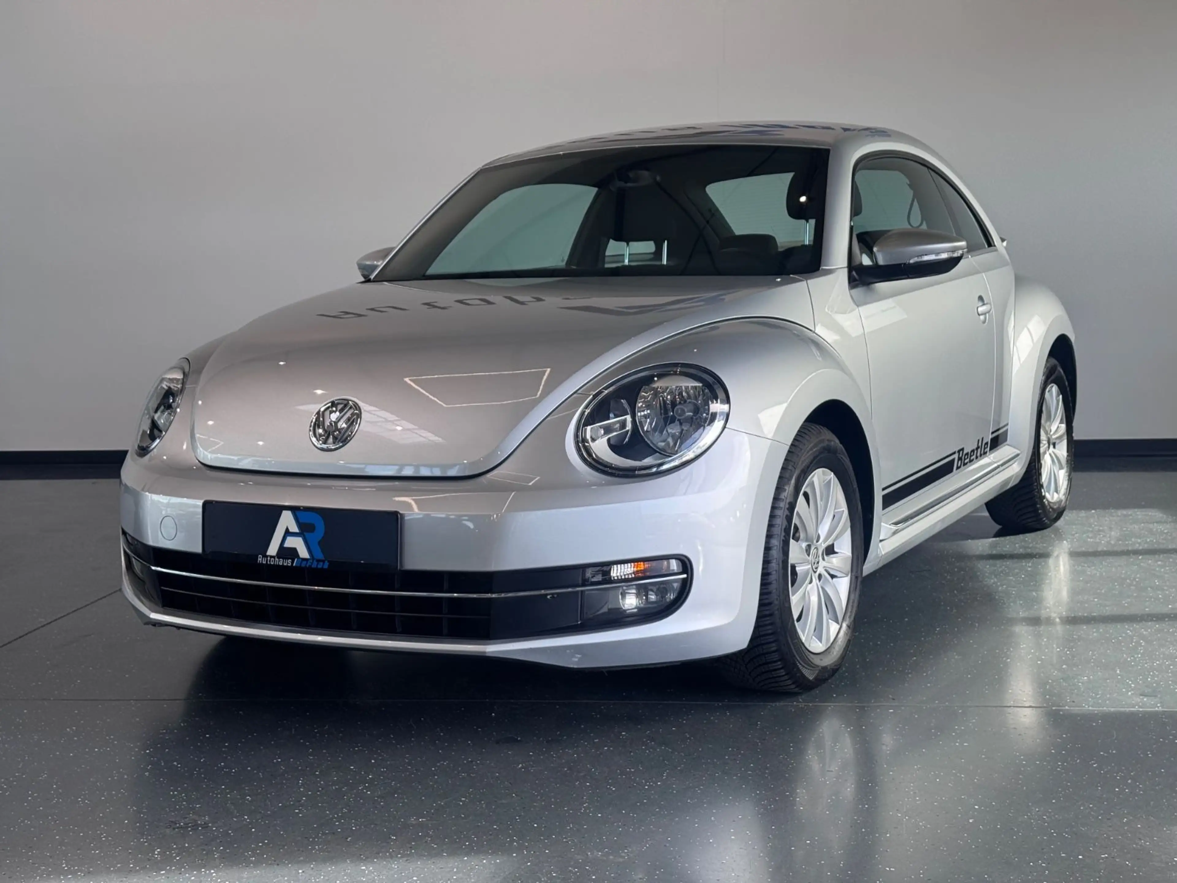 Volkswagen Beetle Lim. Design*KLIMA*NAVI*BC*RADIO — photo 2