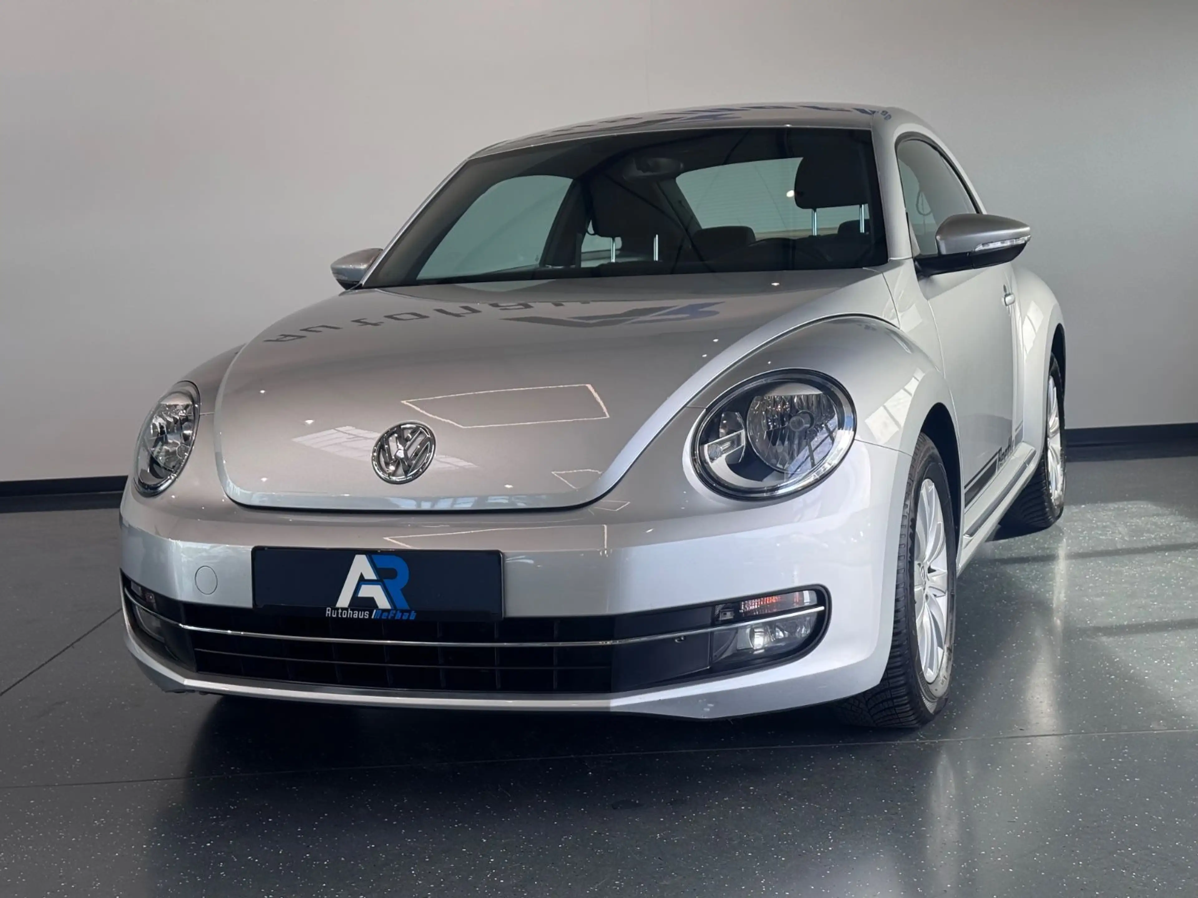 Volkswagen Beetle Lim. Design*KLIMA*NAVI*BC*RADIO — photo 3
