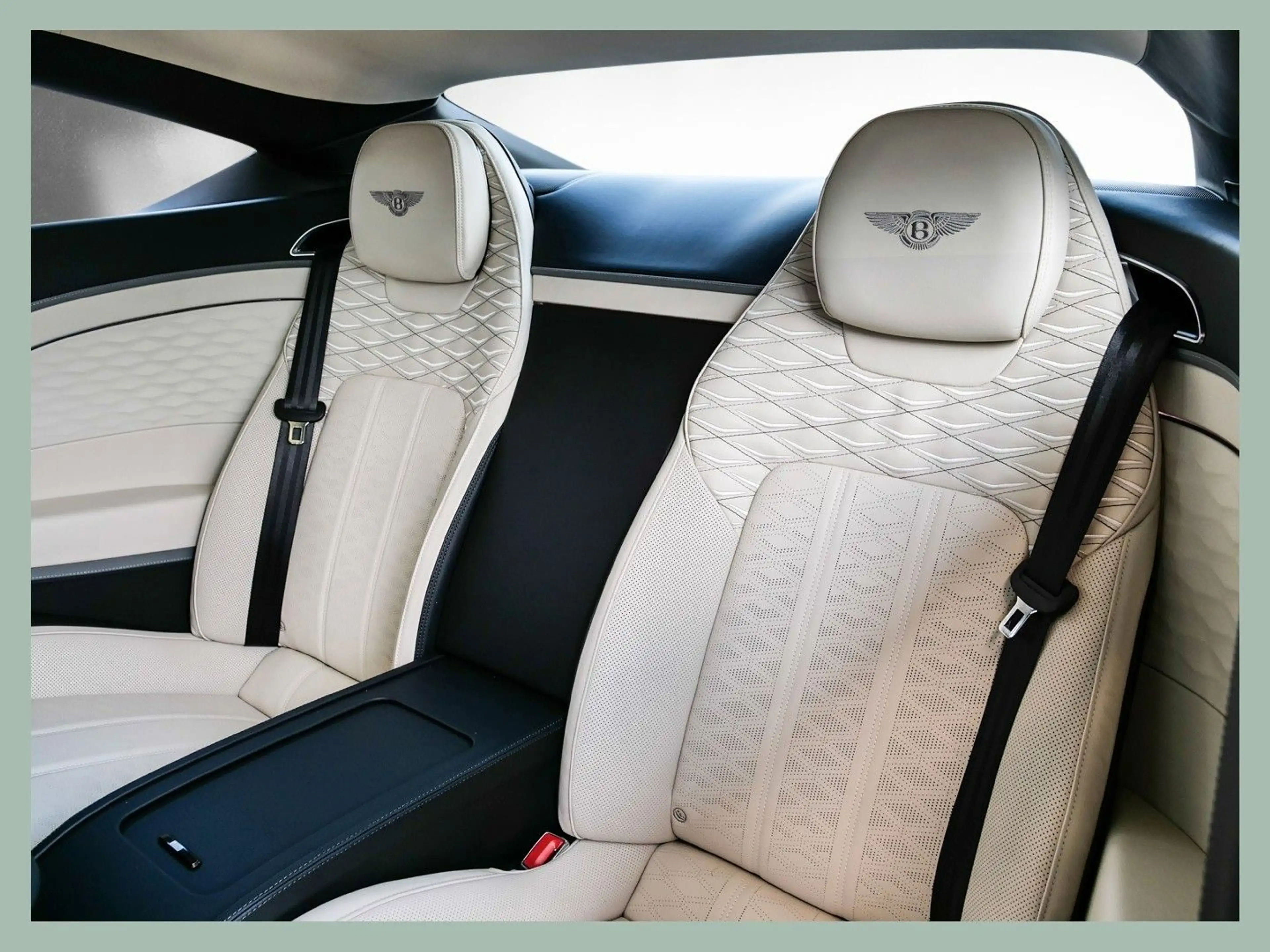 Bentley Continental GT Mulliner // BENTLEY DÜSSELDORF — photo 13