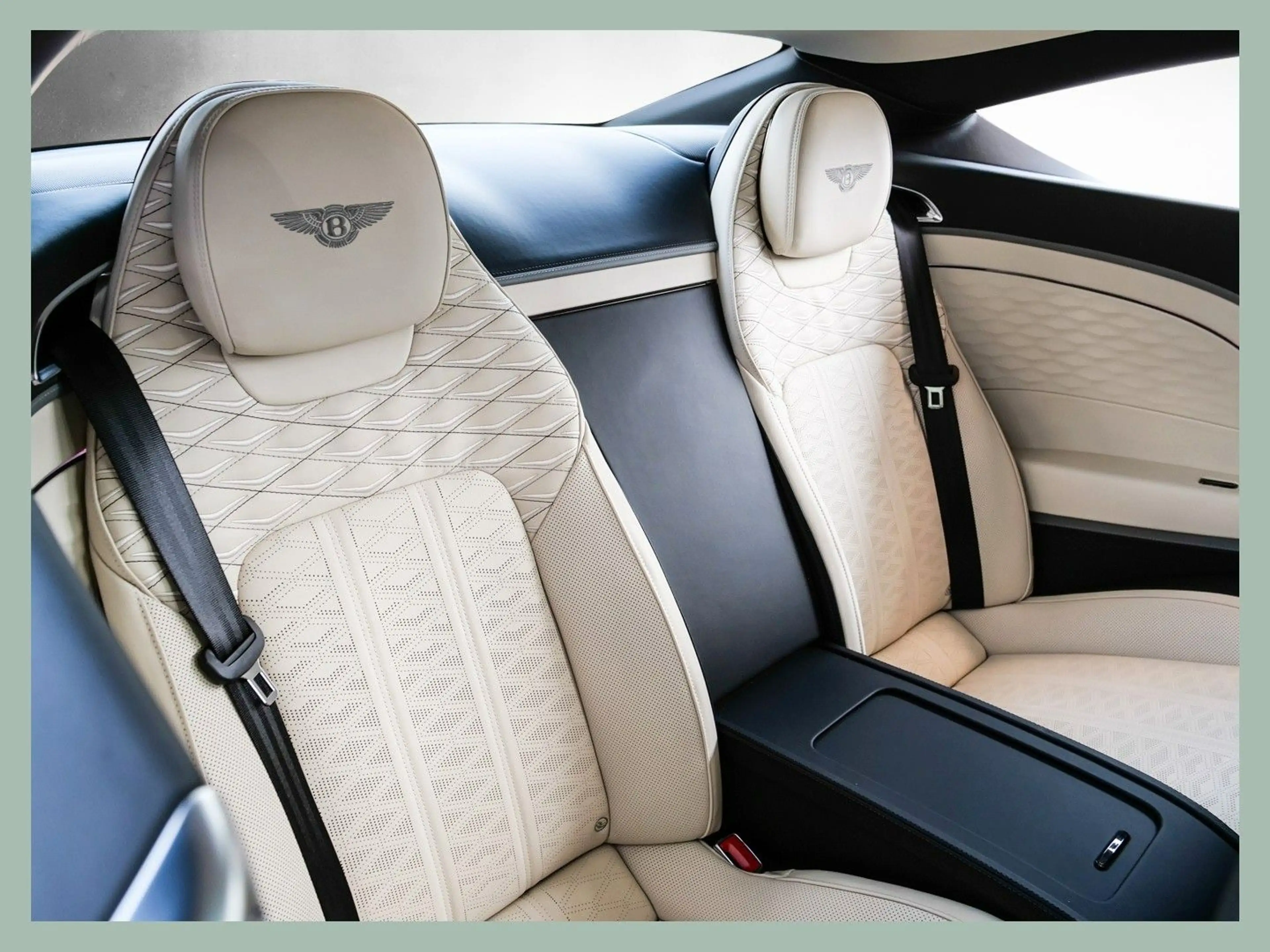Bentley Continental GT Mulliner // BENTLEY DÜSSELDORF — photo 14