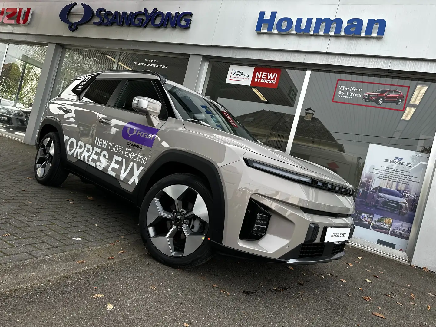 KGM Torres EVX Titanium 100% elektrisch 462km actieradius Beige - 1