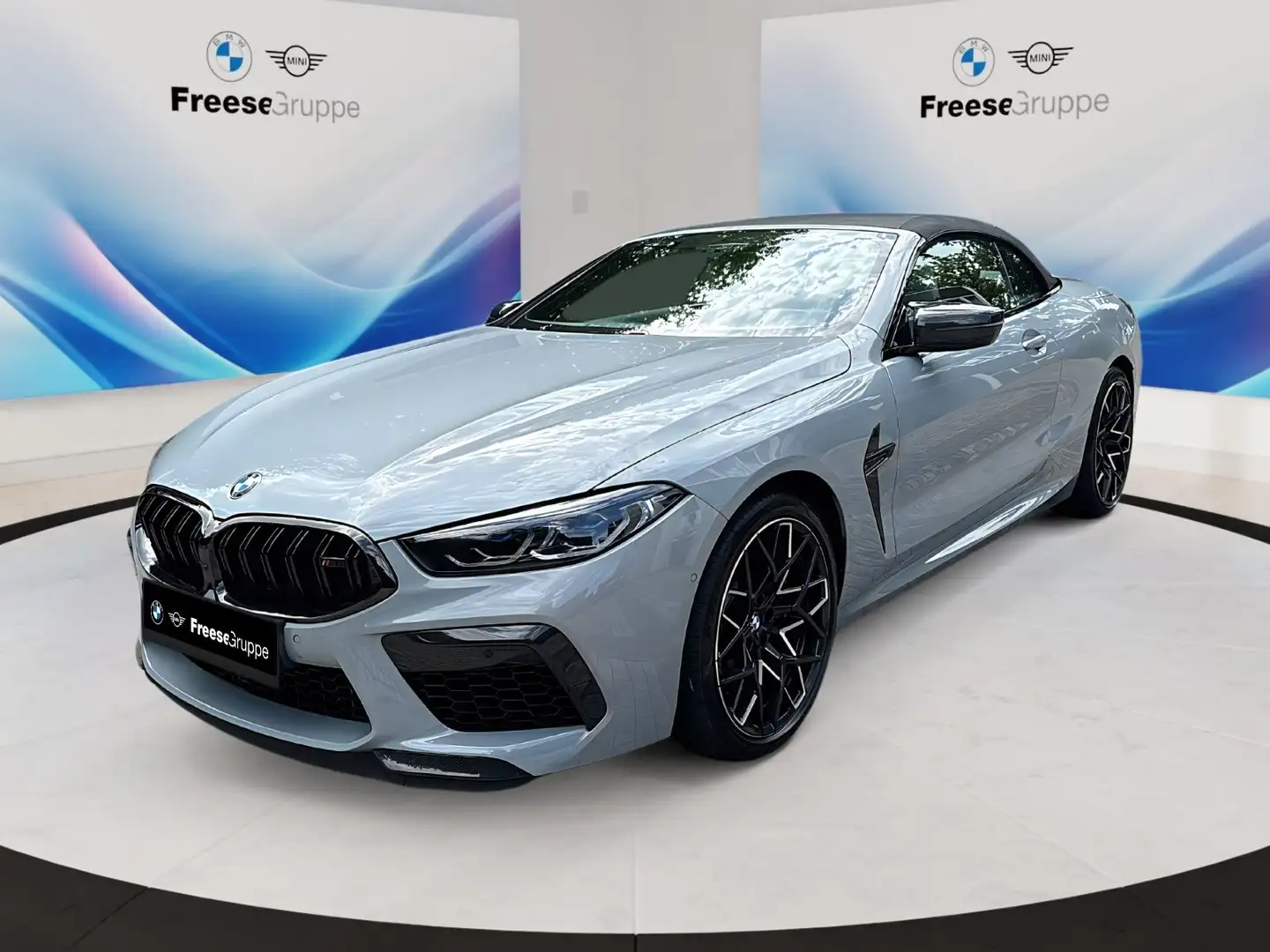 BMW M8 Cabrio Head-Up DAB WLAN RFK el. Sitze PDC Grau - 1