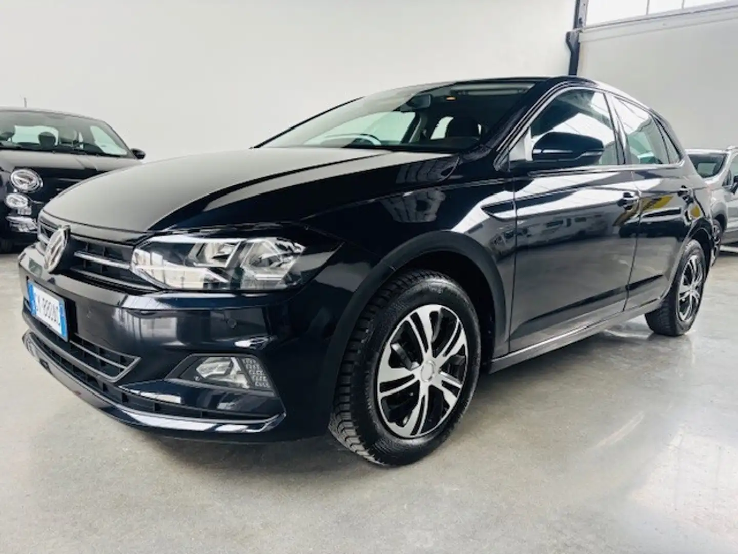 Volkswagen Polo Polo 1.0 MPI 5p. Comfortline, PERMUTABILE Noir - 1
