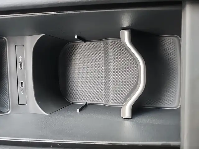 Volkswagen ID.4 view 26