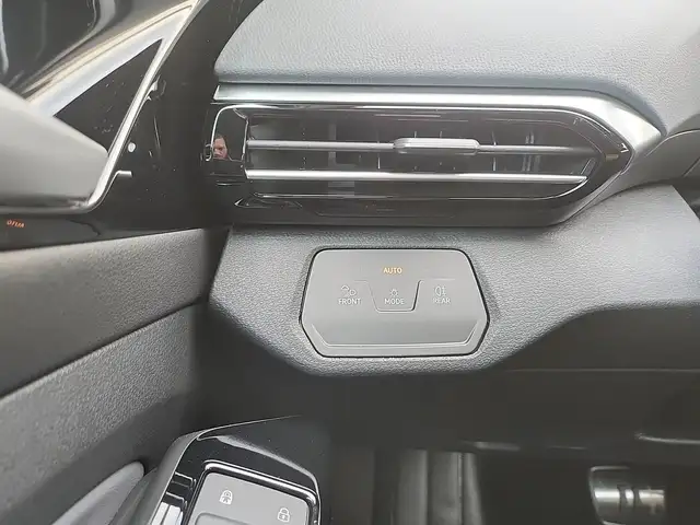 Volkswagen ID.4 view 24