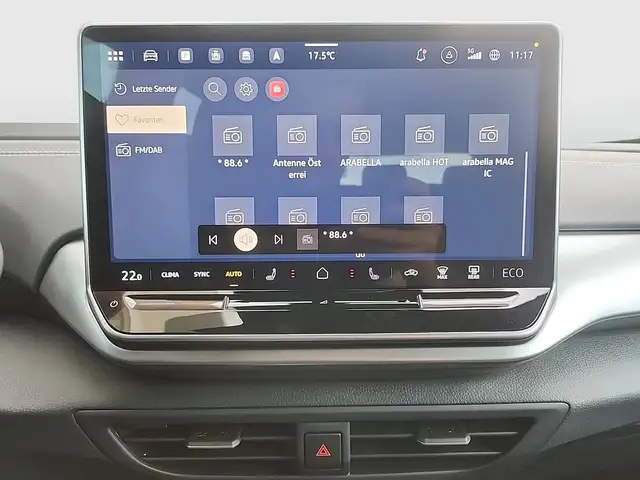 Volkswagen ID.4 view 17