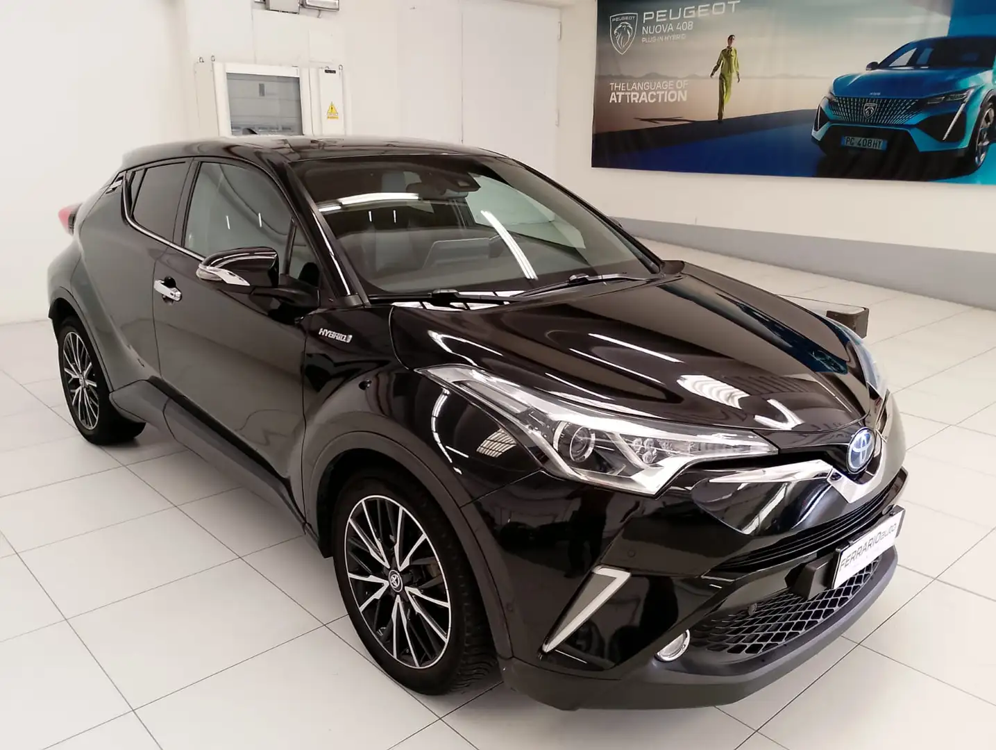 Toyota C-HR C-HR I 2016 1.8h Lounge 2wd e-cvt Schwarz - 2