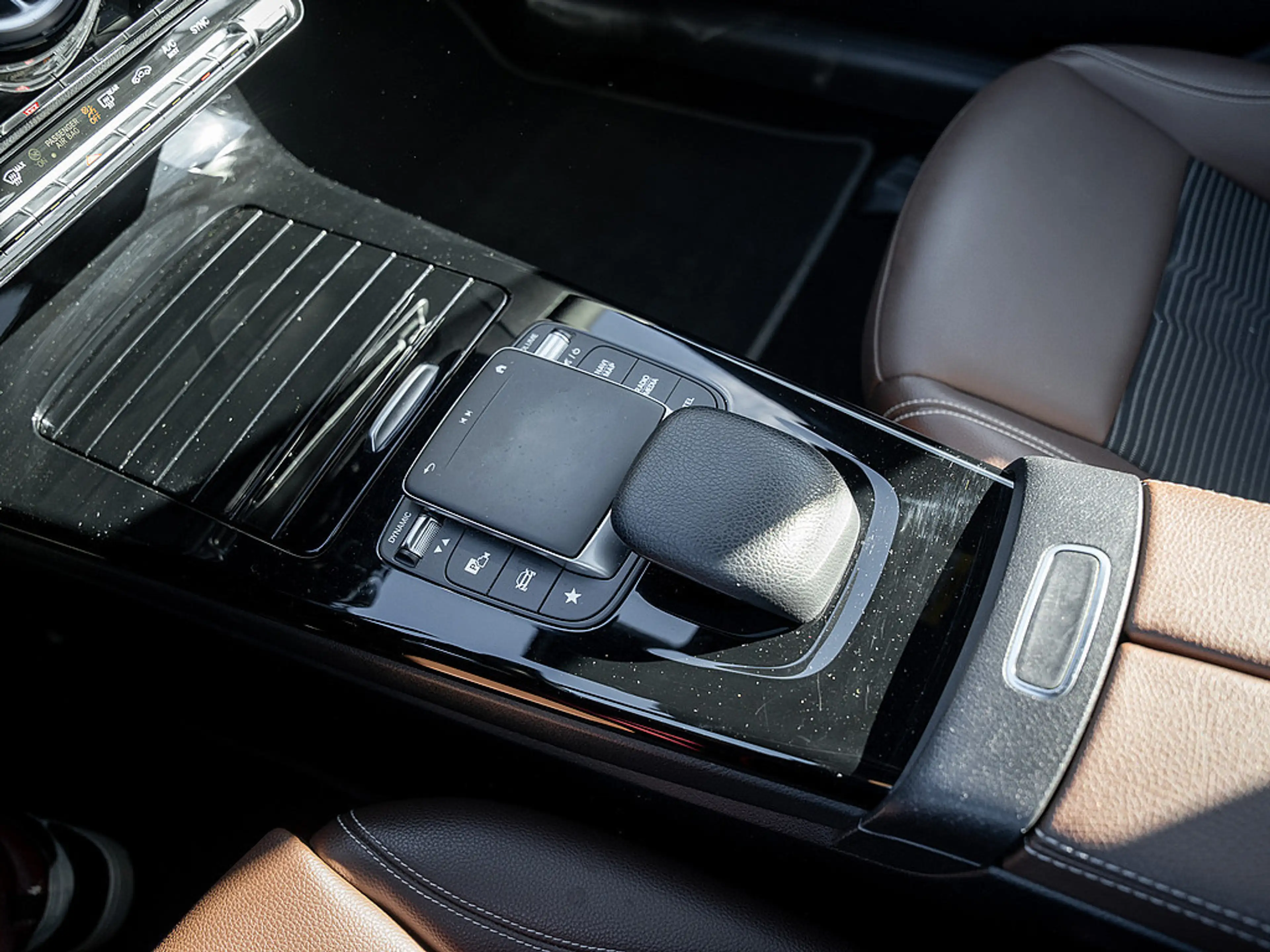 Mercedes-Benz A 200 d Progressive PANO KAM LED LED SHZ NAVI — photo 10