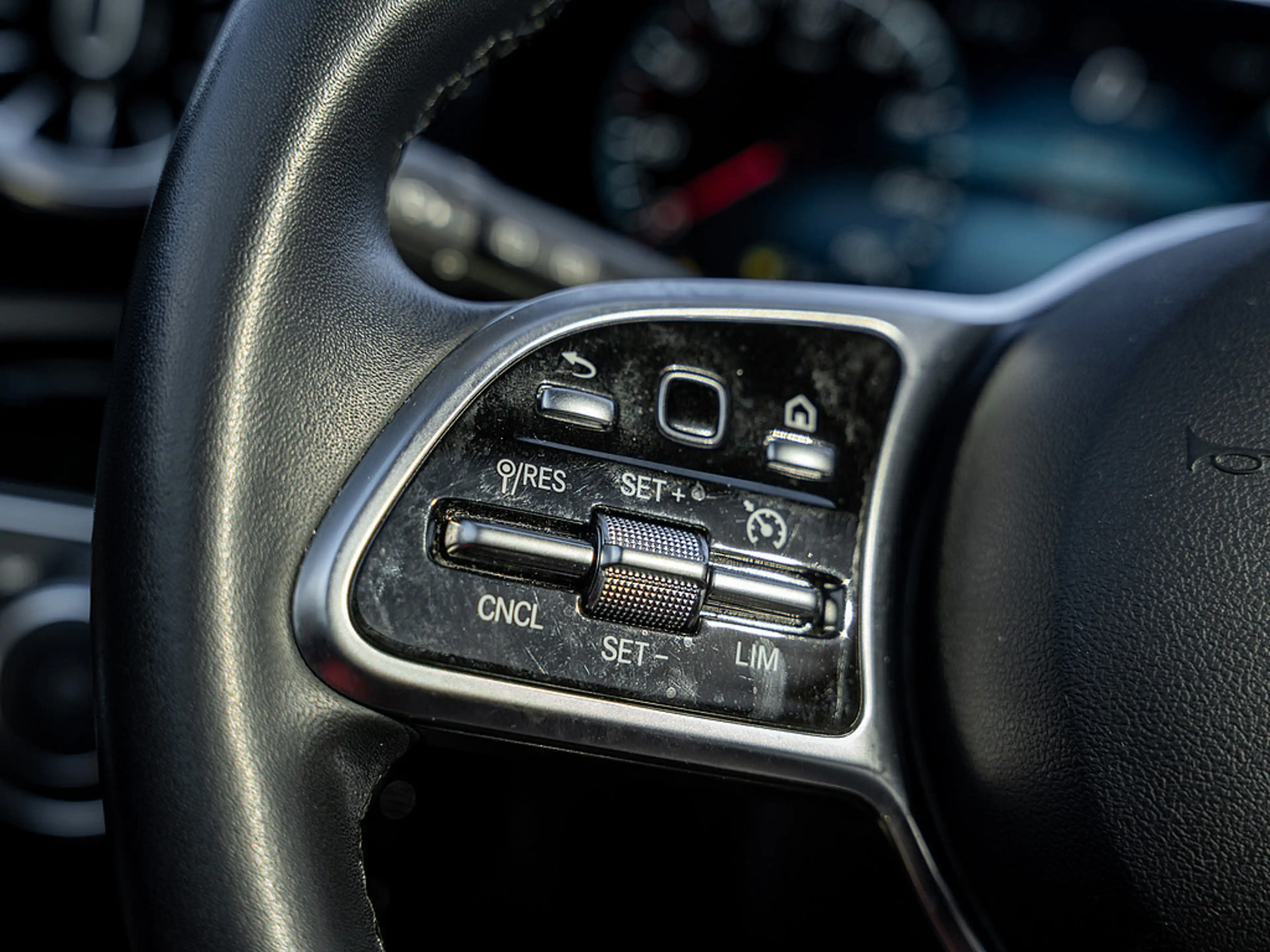 Mercedes-Benz A 200 d Progressive PANO KAM LED LED SHZ NAVI — photo 13