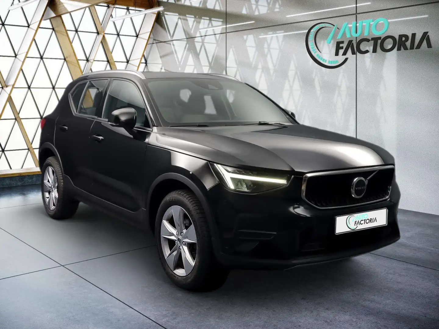 Volvo XC40 -34% T2 129cv BVA +GPS+CAM+LED+HAYON ELEC+Opts Noir - 2