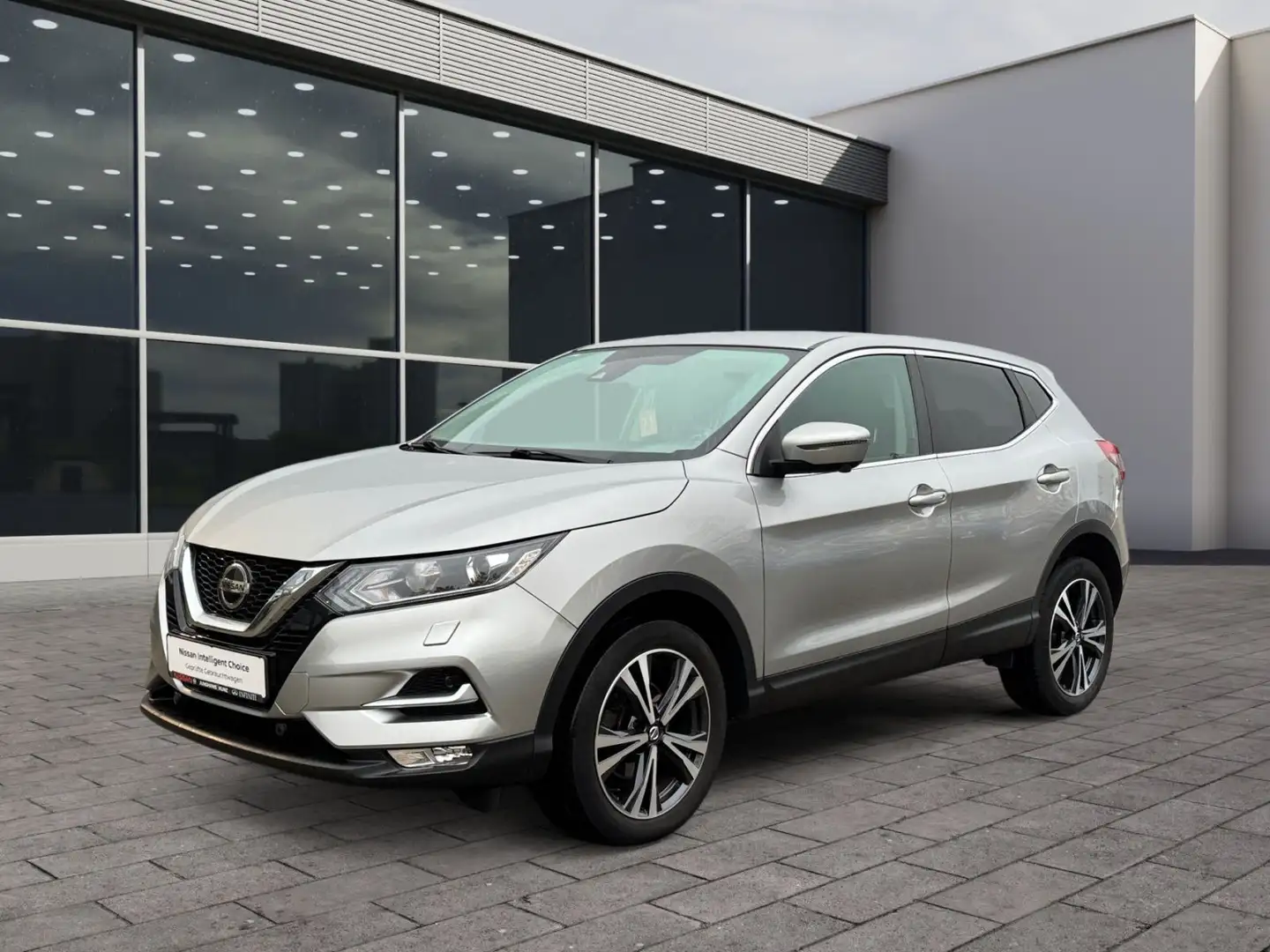 Nissan Qashqai 1.7 dCi N-Connecta 4x2 150PS Navi Klima Silber - 2