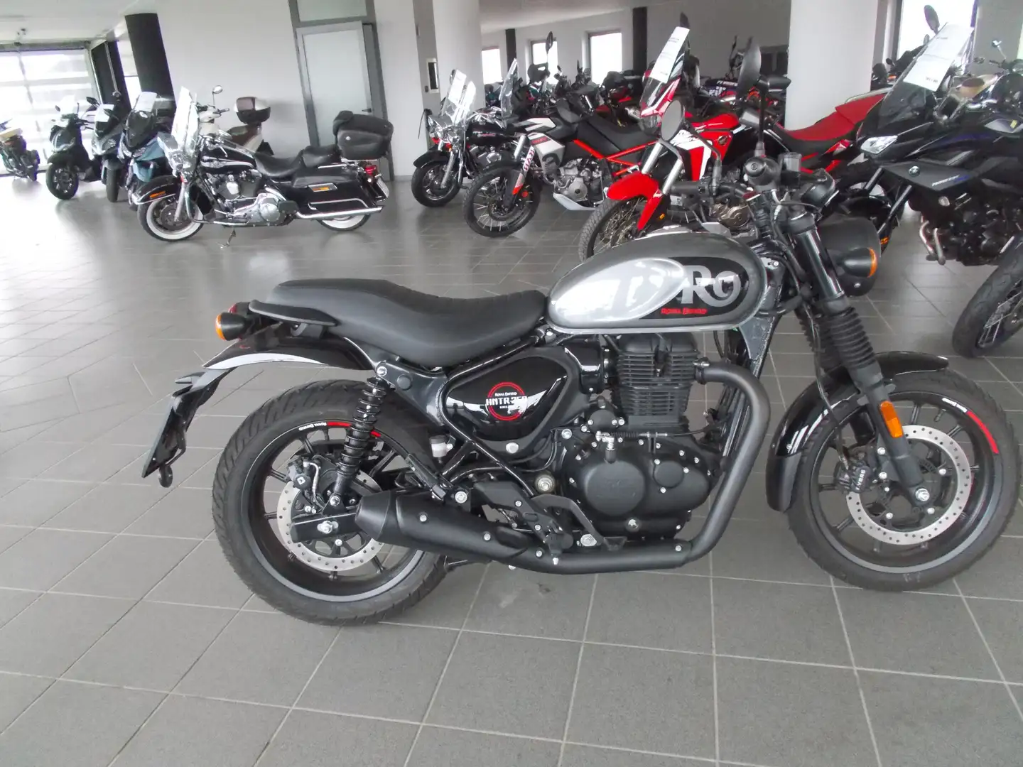 Royal Enfield HNTR350 Gris - 2