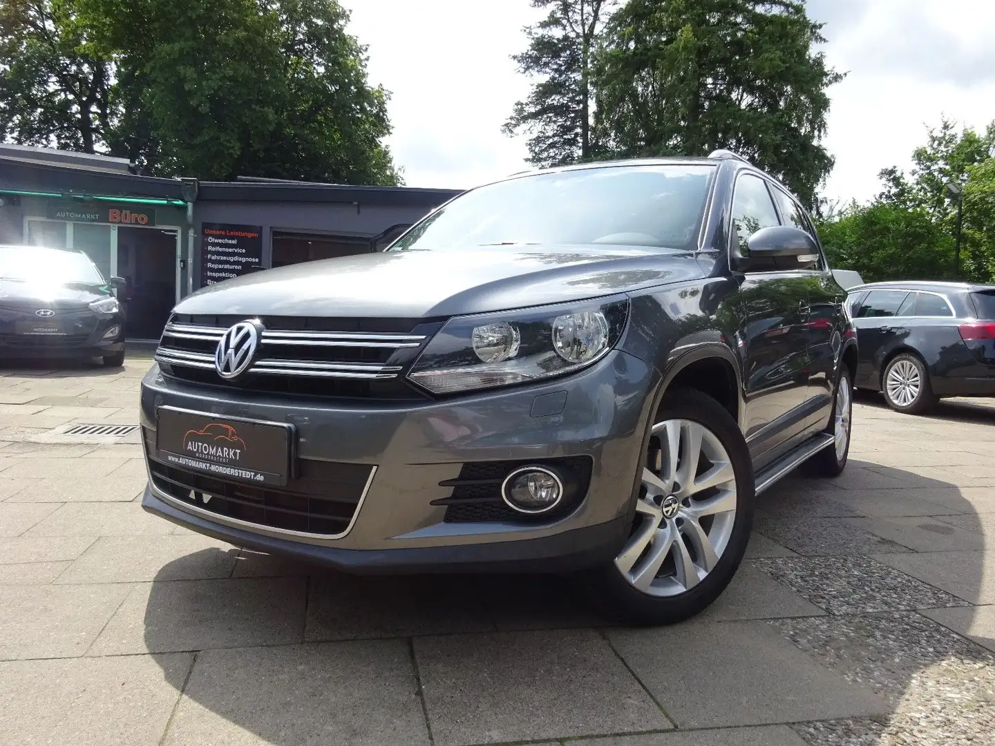 Volkswagen Tiguan Track & Style 4Motion/Navi/Klimaauto/SHZ/ Gris - 1