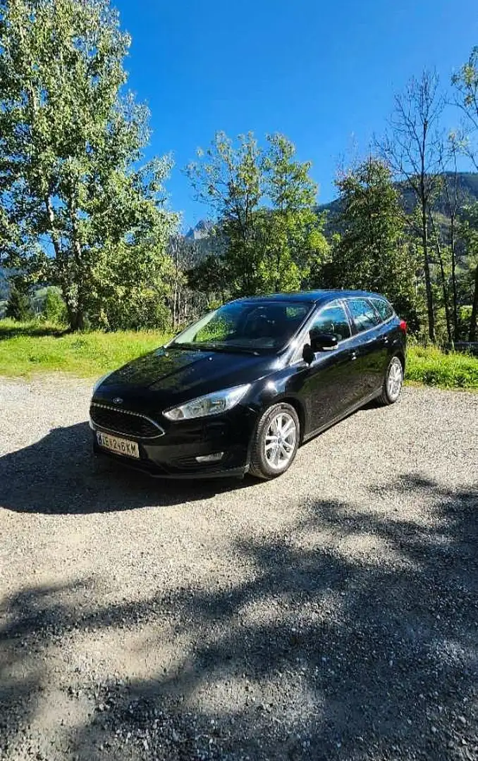 Ford Focus Turnier 1.0 EcoBoost Start-Stopp-System Titanium - 2