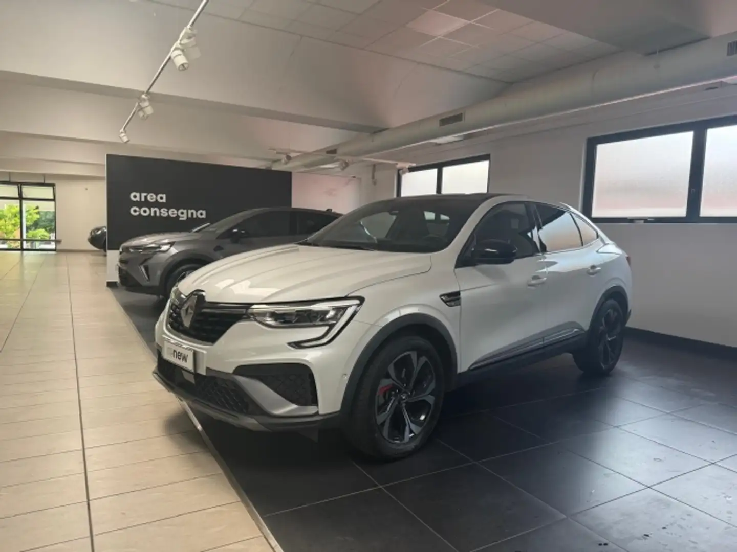 Renault Arkana Arkana 1.6 E-Tech full hybrid R.S. Line 145cv Bianco - 1