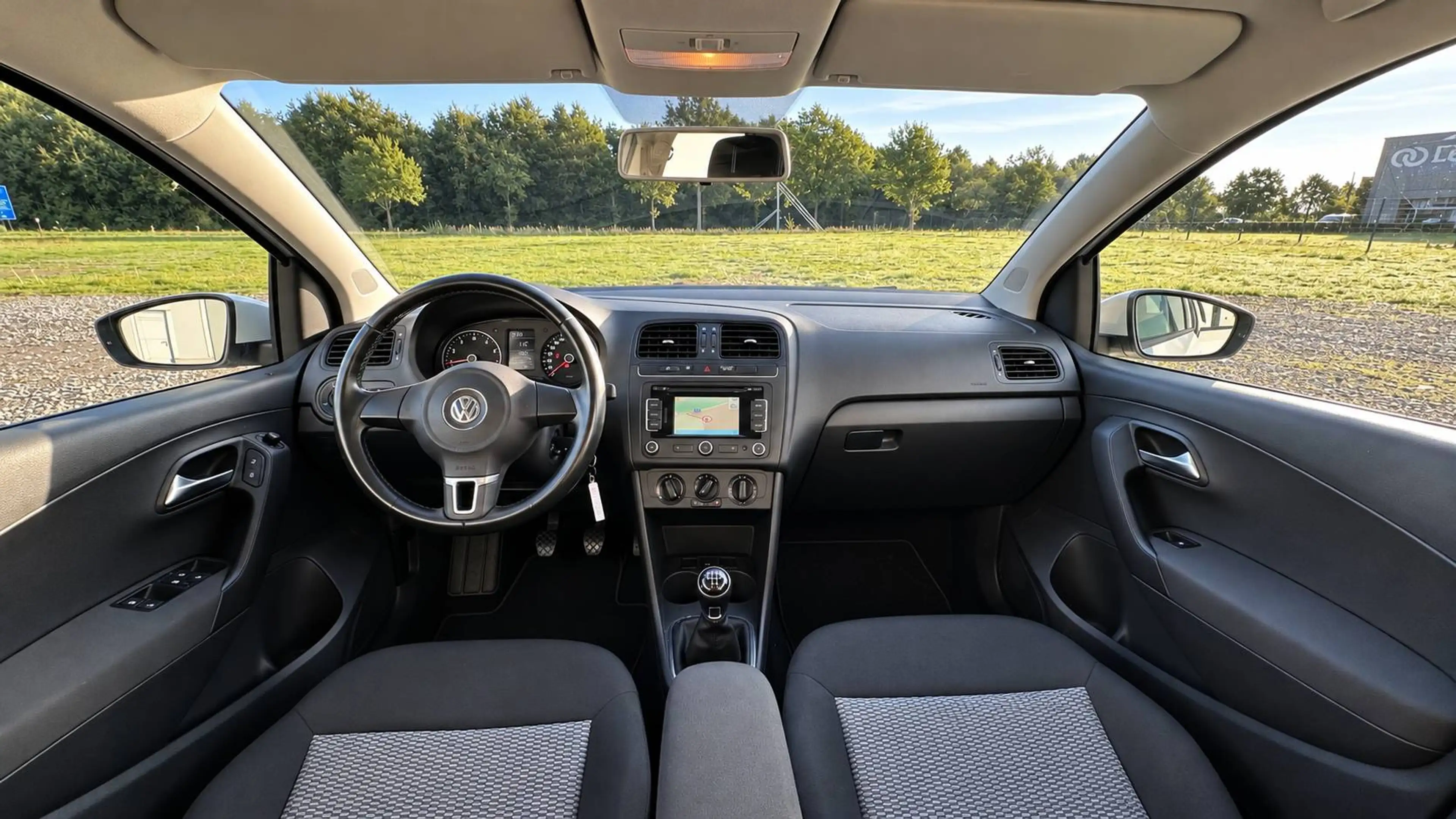 Volkswagen Polo Polo 1.2i / 5 DEURS / NAVI / AIRCO — photo 12