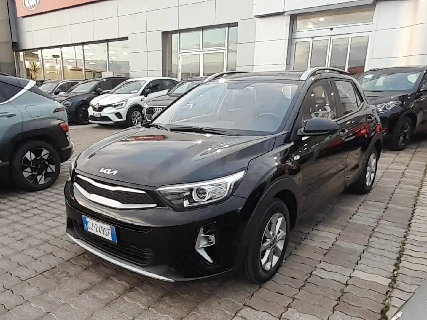 Kia Stonic 1.2 ECO GPL Urban IVA ESPOSTA Nero - 2