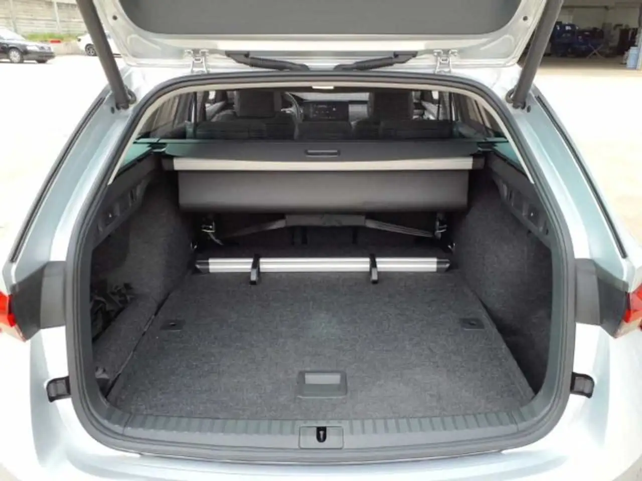 Skoda Octavia Combi 1.5 DCC ACC Panorama Navi, миниатюра 6
