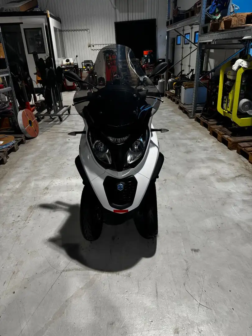 Piaggio MP3 350 Sport Blanc - 2