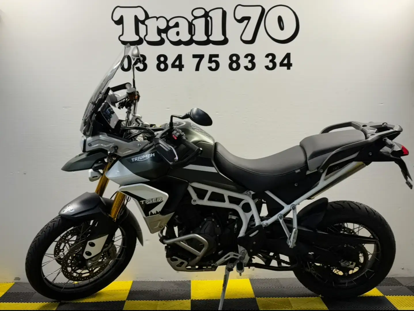 Triumph Tiger 900 Vert - 2