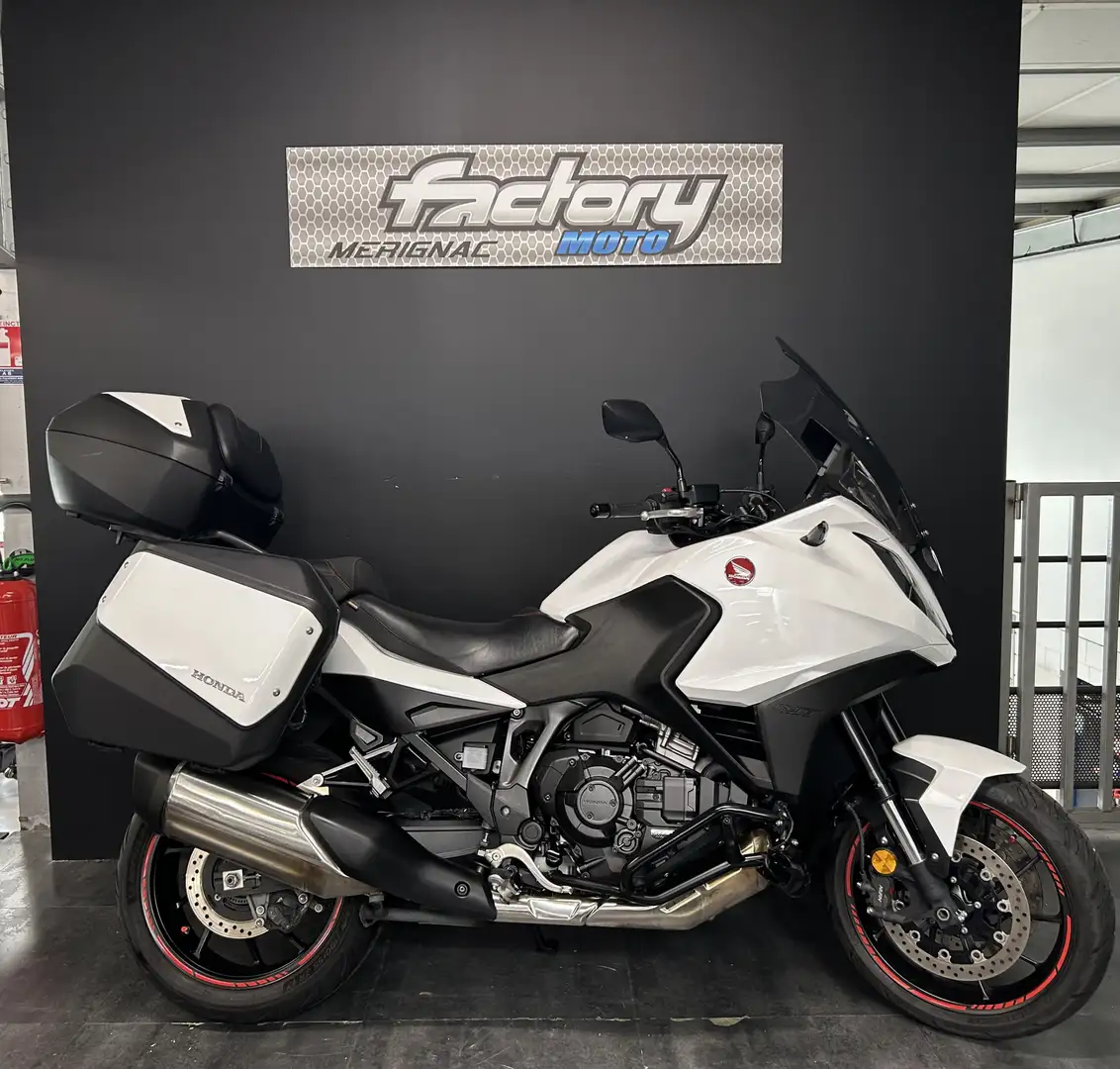 Honda NT 1100 White - 1