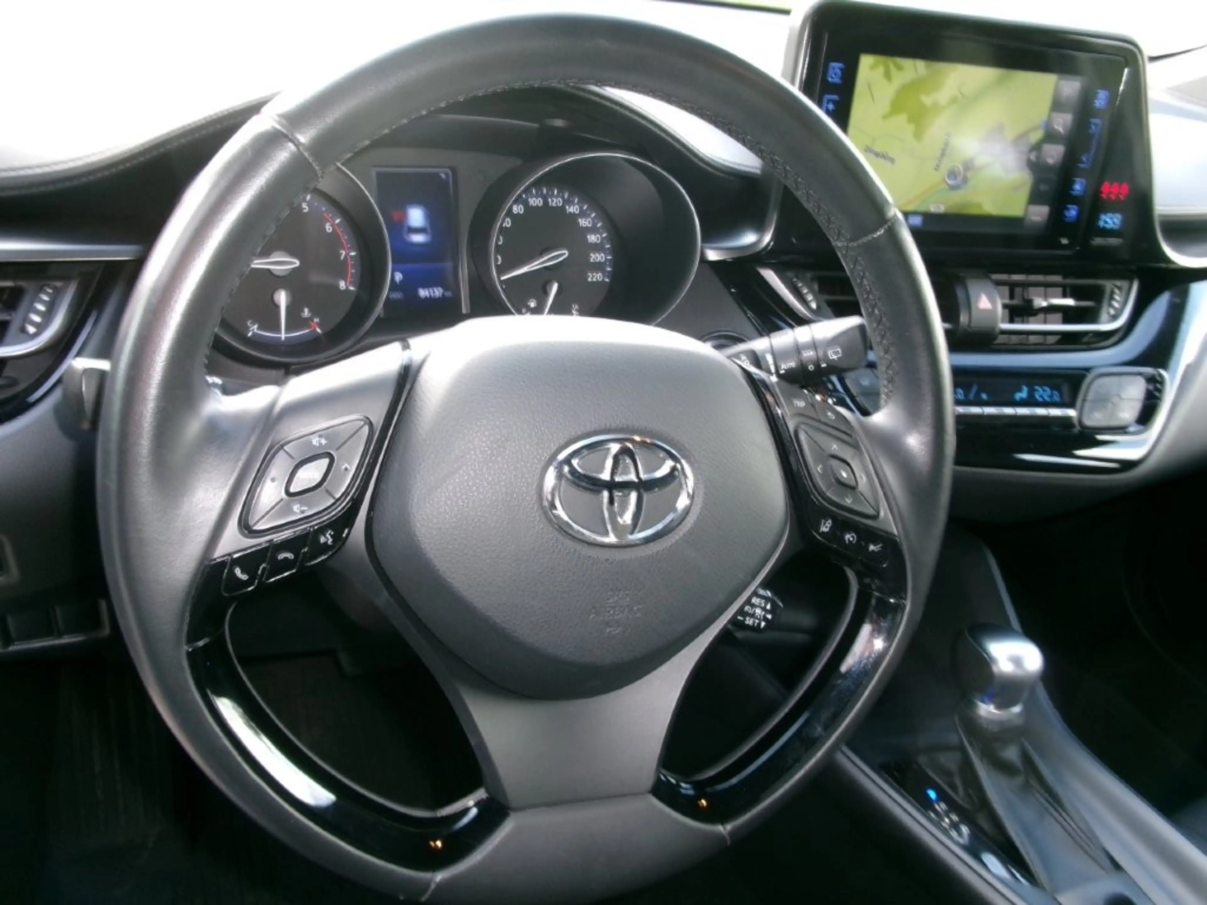 Toyota C-HR C-HR 1,2T 4WD CVT C-ENTER !!! Topgebrauchter !!! — photo 10