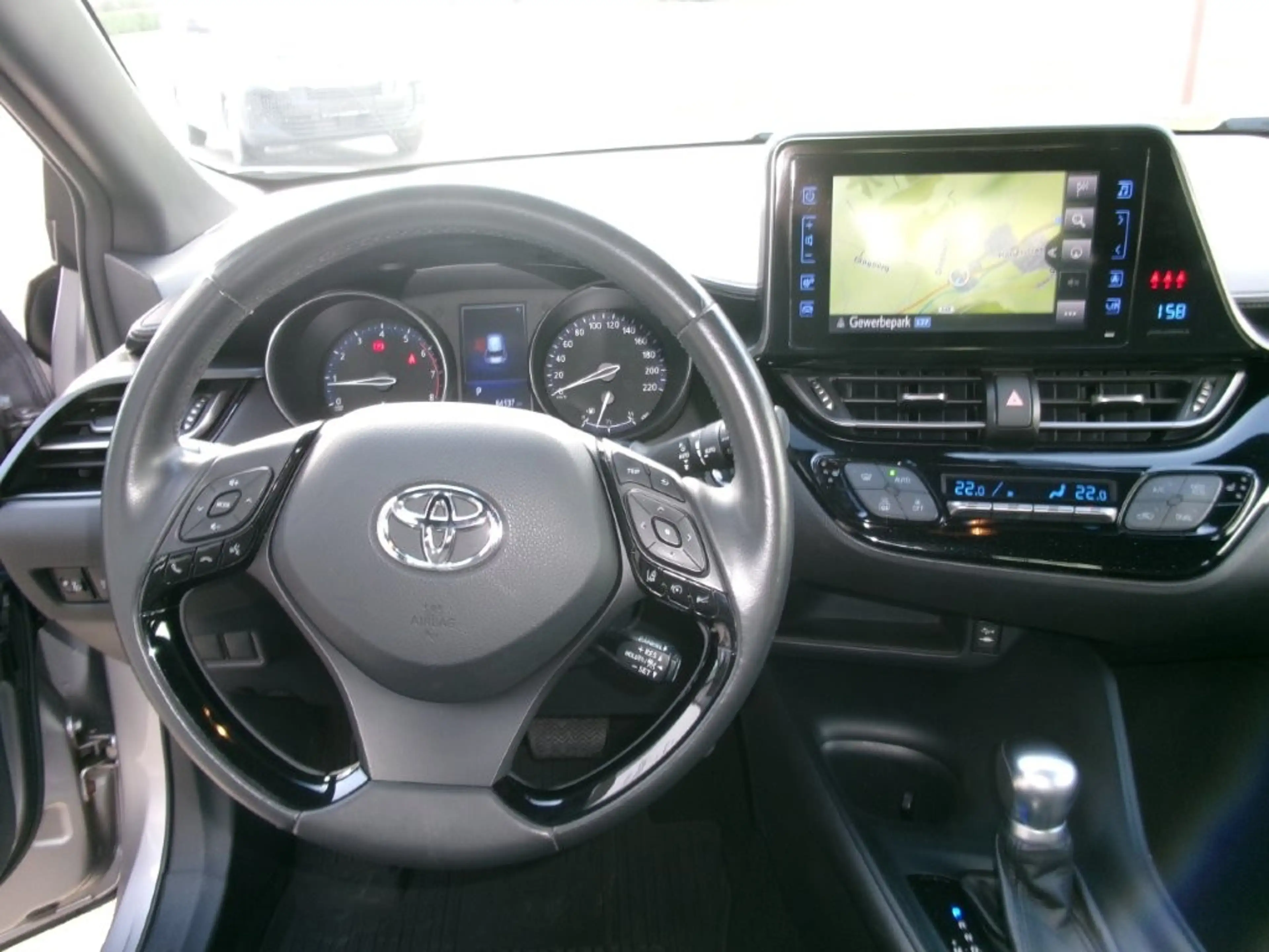 Toyota C-HR C-HR 1,2T 4WD CVT C-ENTER !!! Topgebrauchter !!! — photo 8