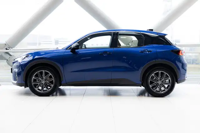 Lexus LBX view 2