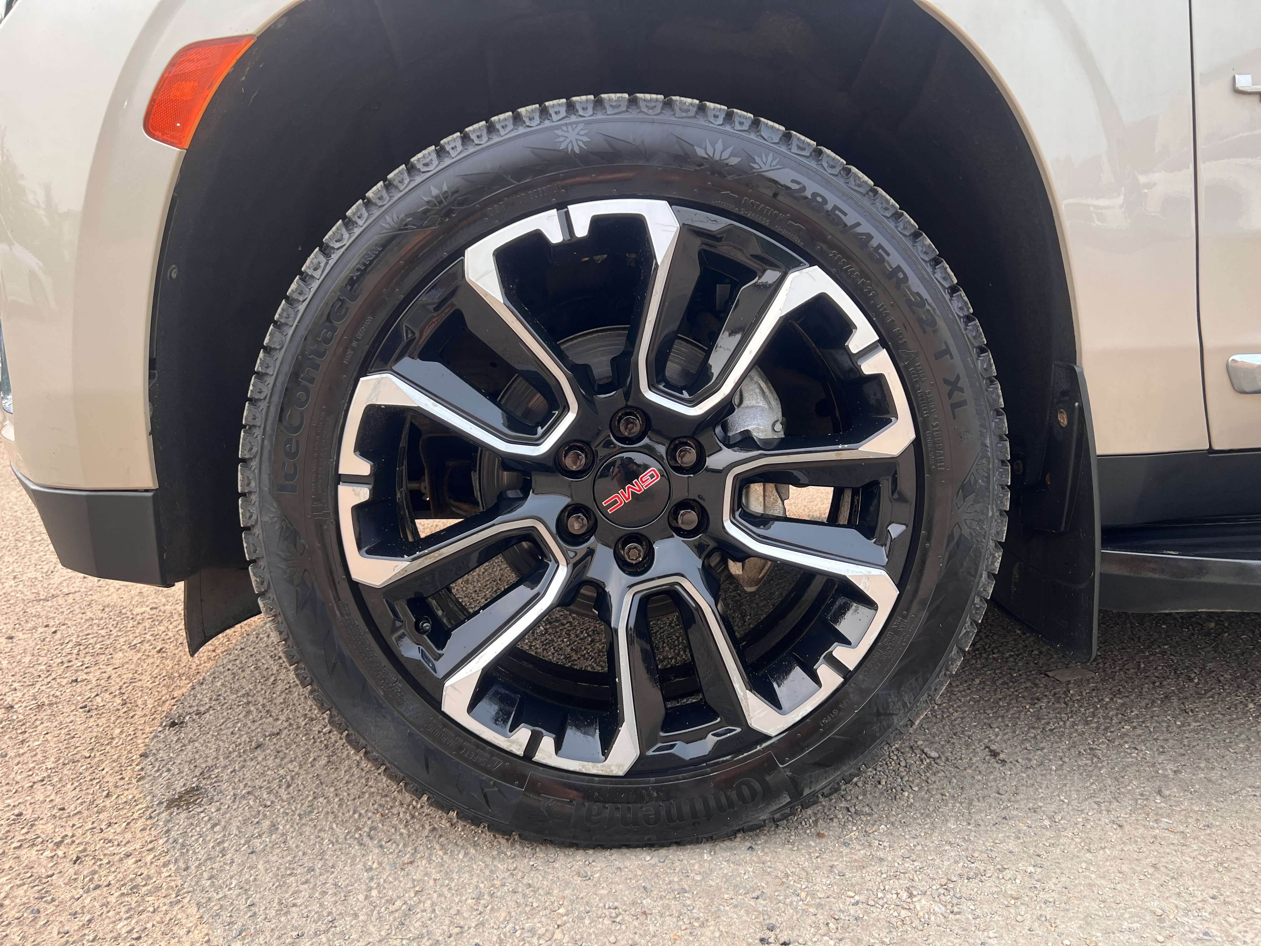2023 GMC Yukon XL
