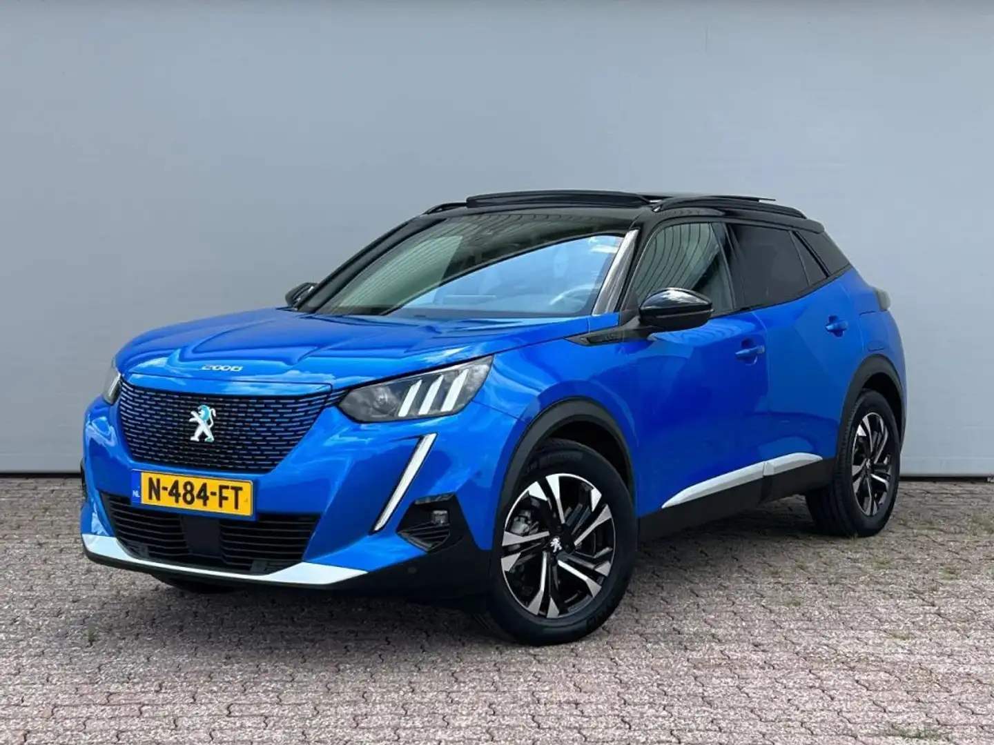 Peugeot e-2008 50 kWh GT Line, Panorama, NL auto, 3 fase, SEPP € Blauw - 1