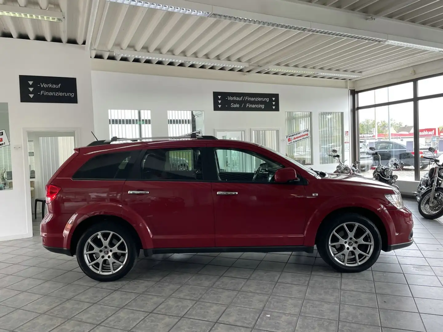Fiat Freemont 2.0 MJT AWD Lounge, 7-Sitzer, 2.Hand - 2