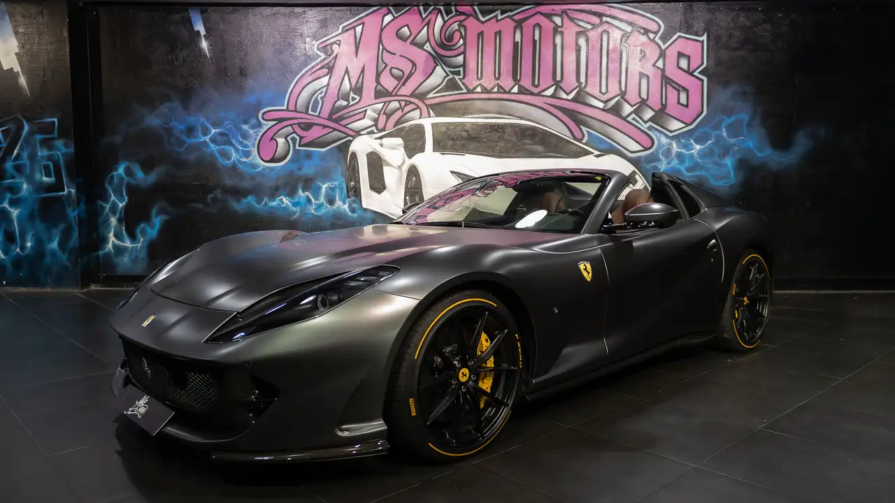 Ferrari 812