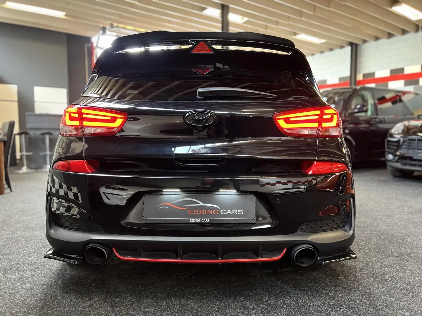 Hyundai i30 2.0 T-GDI N2 Performance pano Zwart - 2