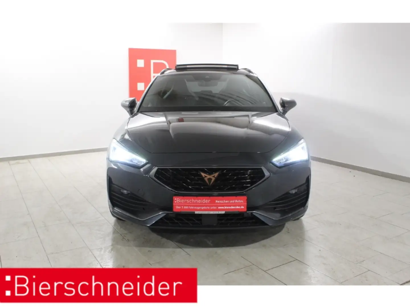 CUPRA Leon Sportstourer 1.4 TSI DSG e-Hybrid VZ 19 PANO Grey - 2