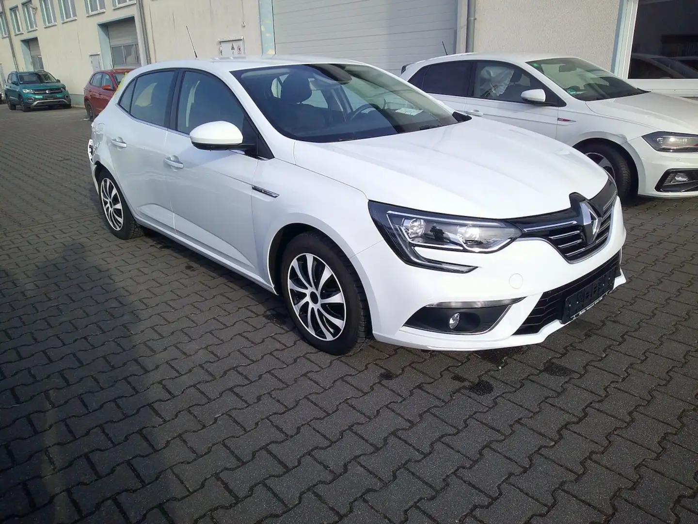 Renault Megane 1.2 Benzin, Euro 6, Navi,Apple Car play Weiß - 1